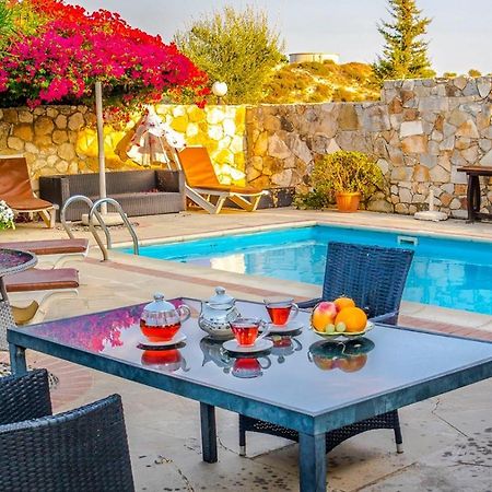 פיסורי Amoroza Villa מראה חיצוני תמונה