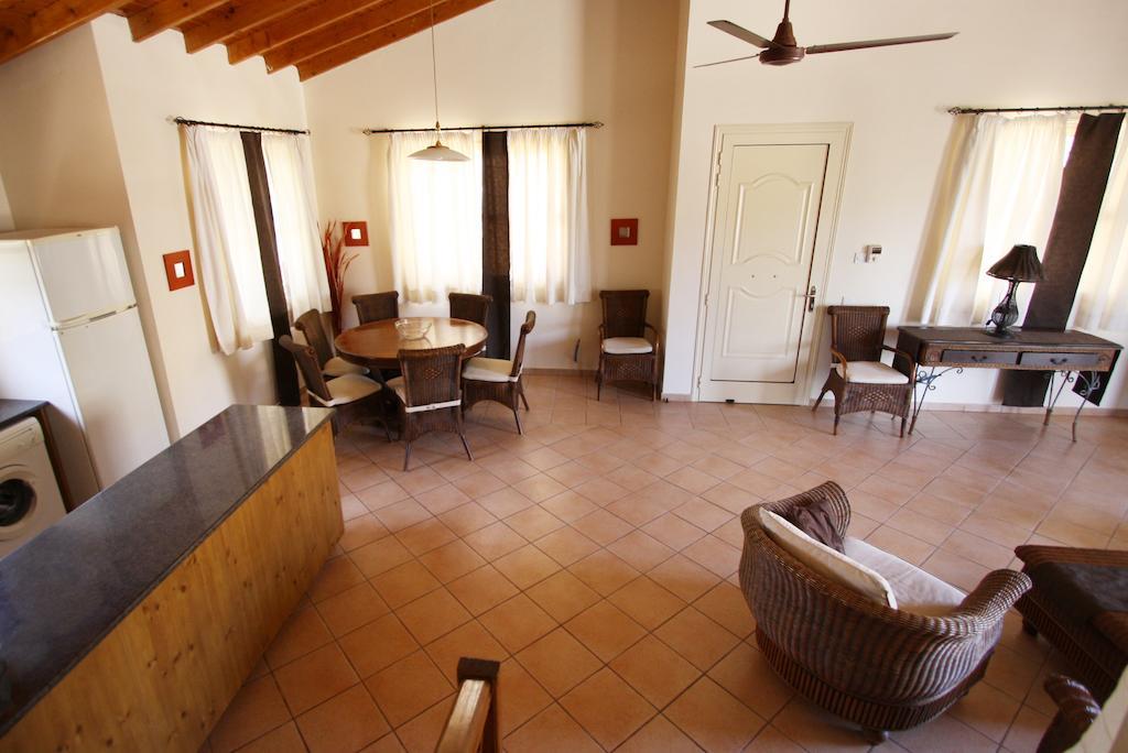 פיסורי Amoroza Villa חדר תמונה